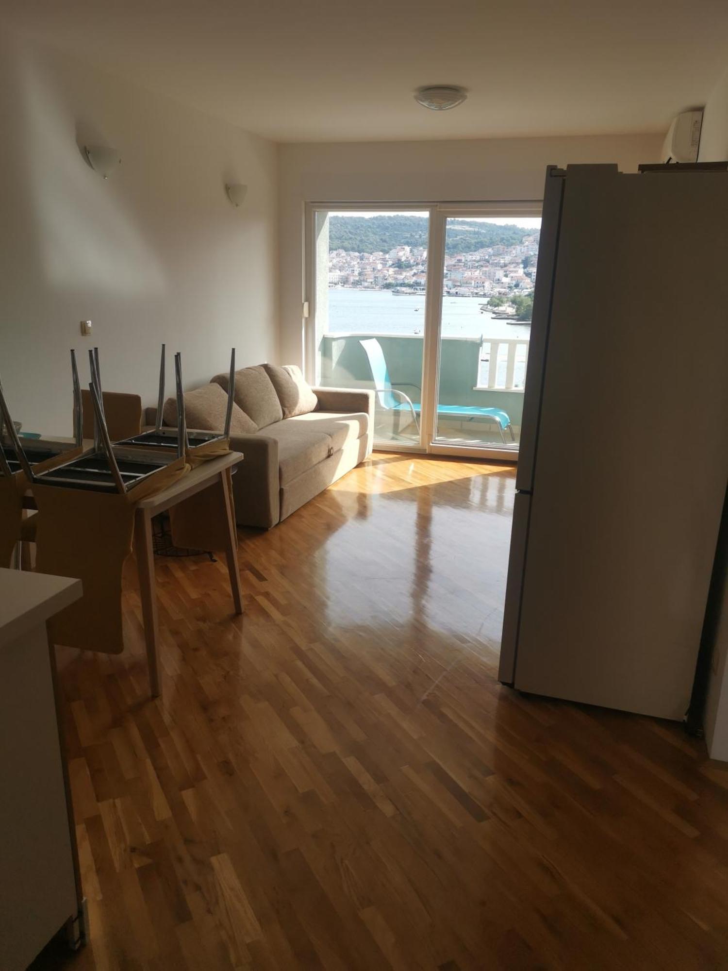 Apartment Croatika On The Beach Trogir Exterior photo